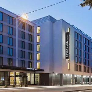 4* Hotel Courtyard By Marriott East